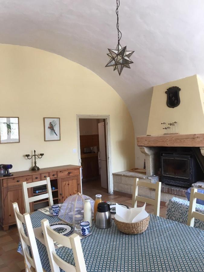 Les Yourtes De Provence Bed and Breakfast Saint-Paulet-de-Caisson Esterno foto